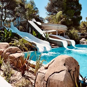 2* Campingplads Holacamp Garrofer