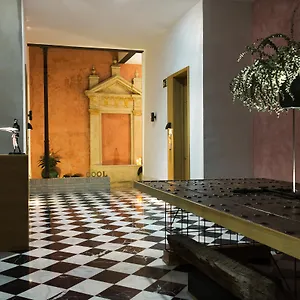 https://aguilas5-sevillasuites.es-andalucia.com