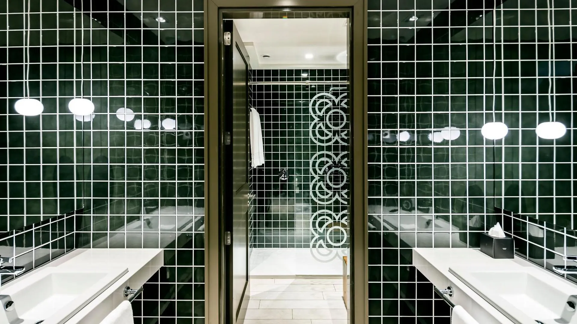 Midtown Apartments Barcelona Spain